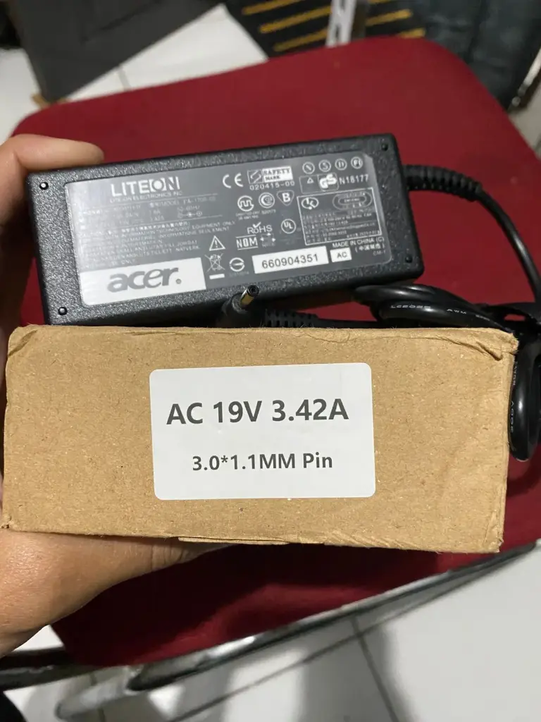 Charger Acer 19V 3.42A 3.0*1.1 65W 