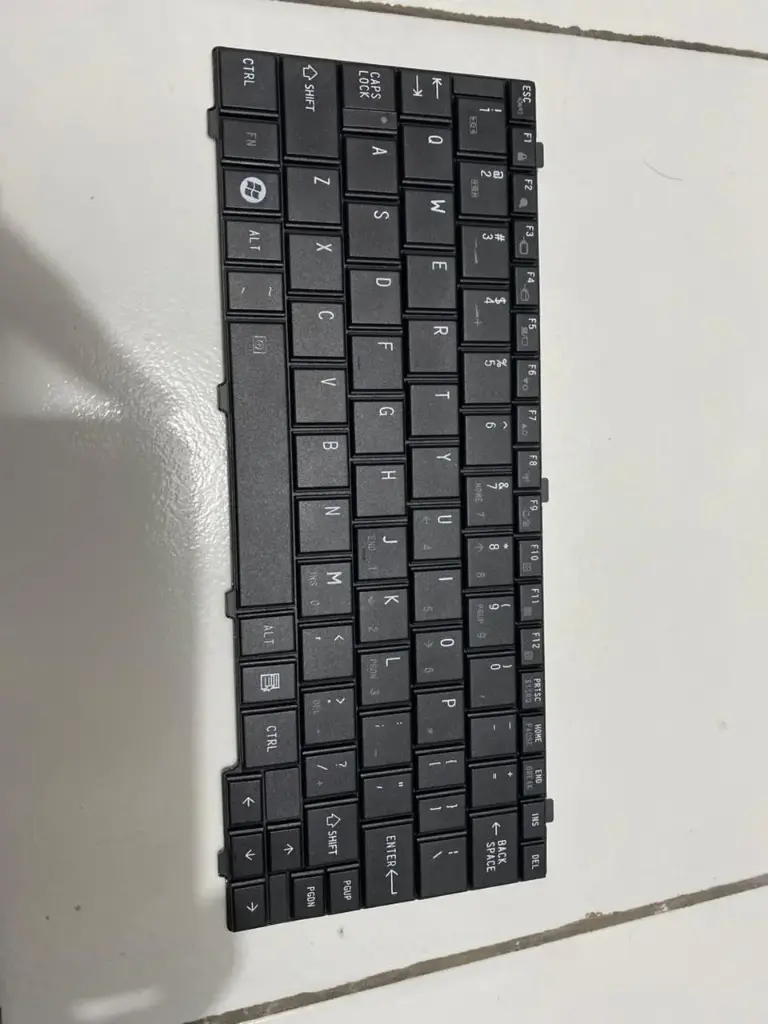 Keyboard Toshiba NB520 NB500 NB510 NB200 NB201 NB205 NB250 BLACK HITAM