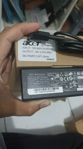 Charger Acer 19V 2.37A 3.0*1.1 45W